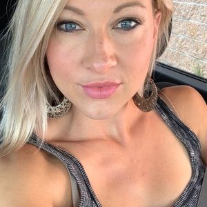 Meet your Posher, Tasha